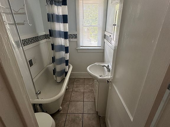 5th image of 661 Hall Ave Floor 2