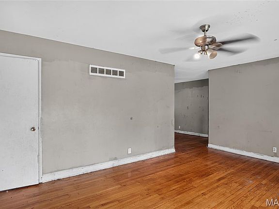 4th image of 2325 Patterson Rd