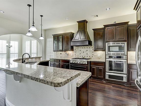 4th image of 2119 Landers Dr