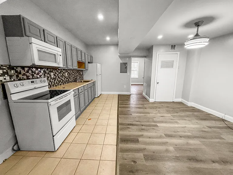 5341 Market St #2 — Photo 2