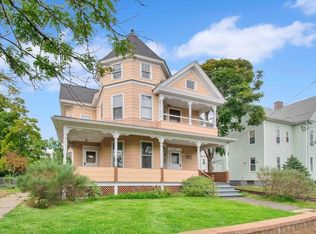 133-135 Nonotuck St, Holyoke, MA 01040