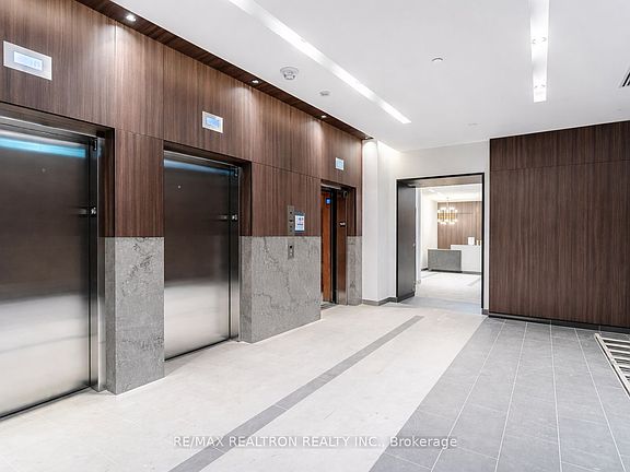 3rd image of 1787 Saint Clair Ave W #418