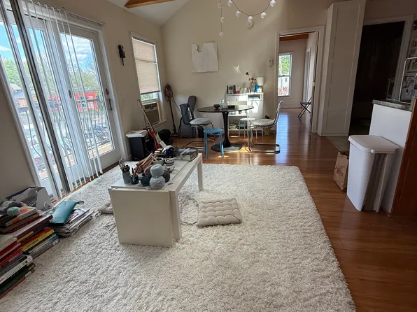 (undisclosed Address), Rhinebeck, NY 12572