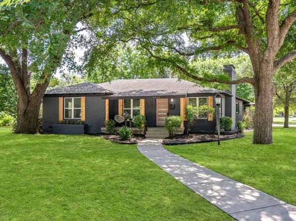 9838 Carnegie Dr, Dallas, TX 75228