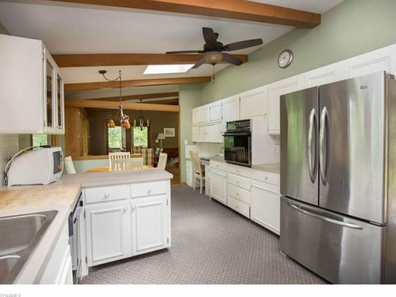 4th image of 735 Blueberry Hill Dr