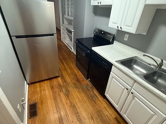 4th image of 4107-4109 Walnut St #4109-1S