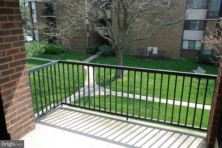 2005 Coleridge Dr #13303 — Photo 7