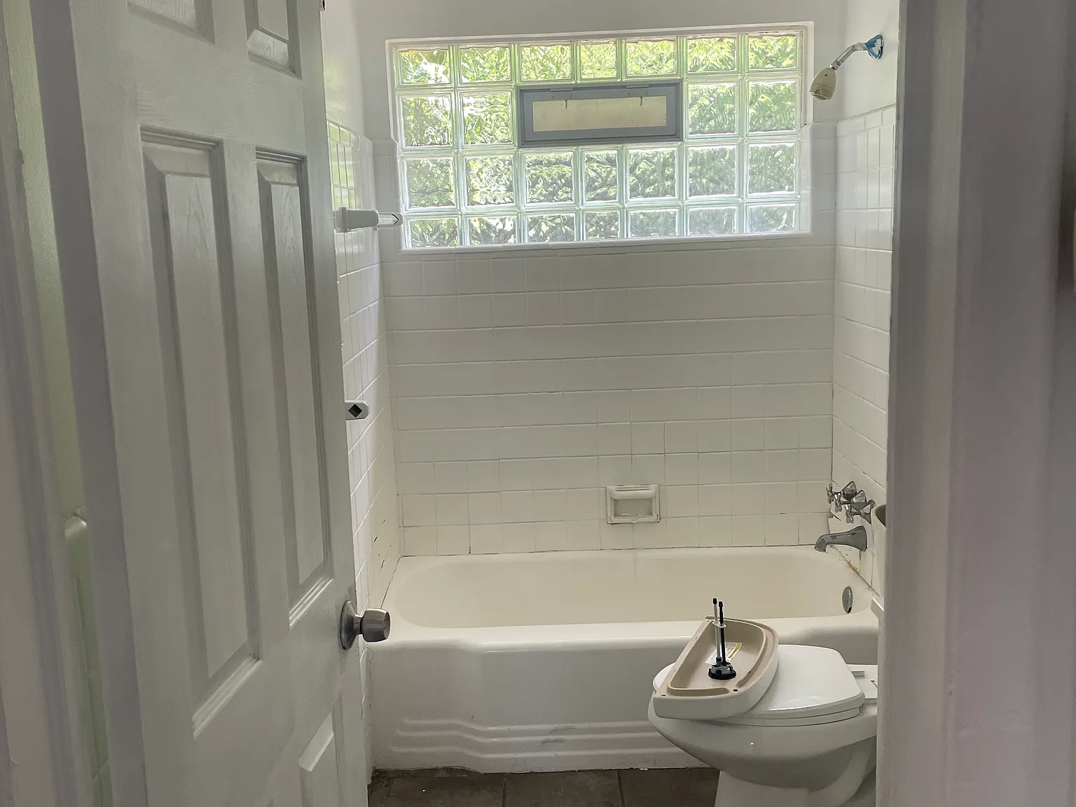 2 bed, 765 sqft, $1,400 — Photo 4