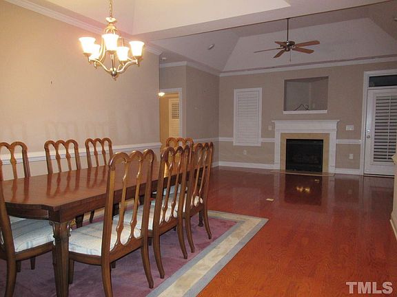 3rd image of 237 Lake Park Cir