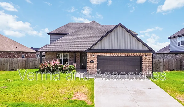 931 E Skyline Loop — Photo 3