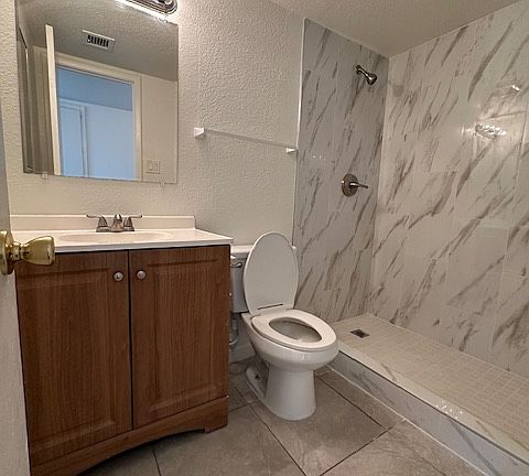5th image of 4611 E Jones Ave