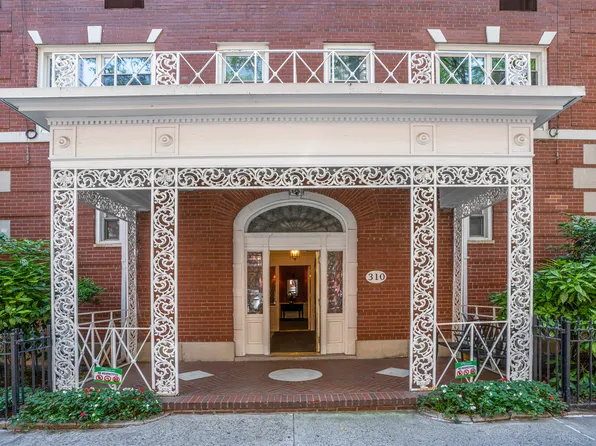 310 West 55th Street image 17 of 23