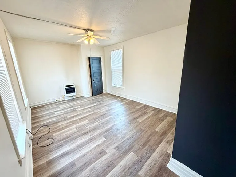 18 N Pine St #2C — Photo 9