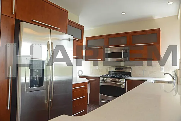 Rented by Harlem Lofts | media 16