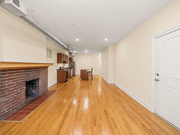 5th image of 524 E Kirby St #1E