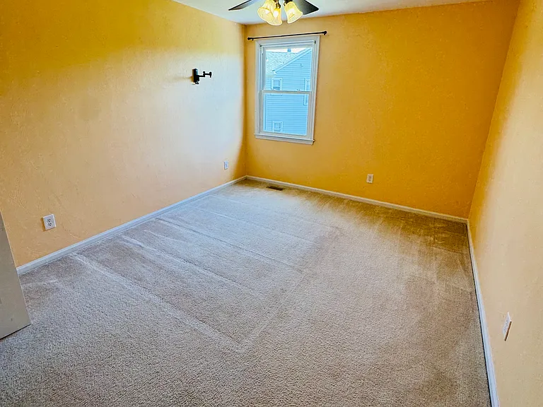 3901 Quartz Ln — Photo 13