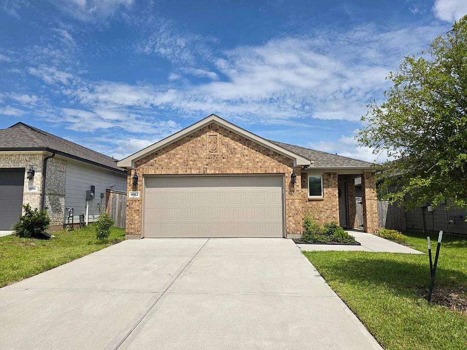 1st image of 6912 California Black Oak Dr