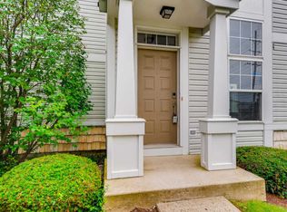 1170 Delta Dr, Elgin, IL 60123
