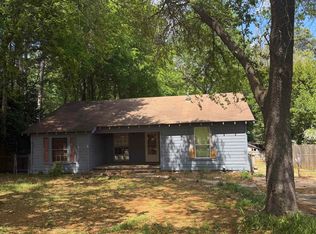 1407 Valley Dr, Longview, TX 75601