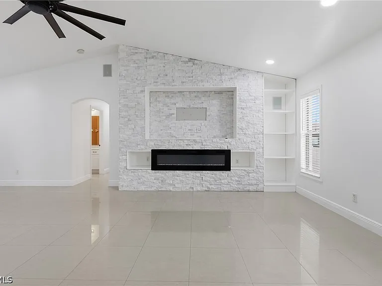 3016 SW 6th Pl — Photo 13