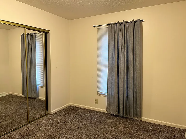 567 Dupont Rd #5 — Photo 8