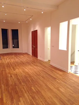 Rented by The PSN Group | media 7
