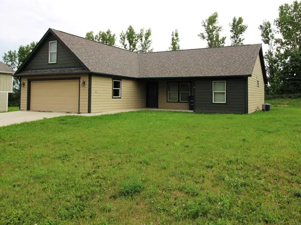 206 5th Ave W, Powers Lake, ND 58773