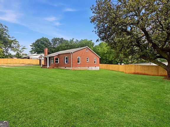 3rd image of 103 Old Liberty Hill Rd