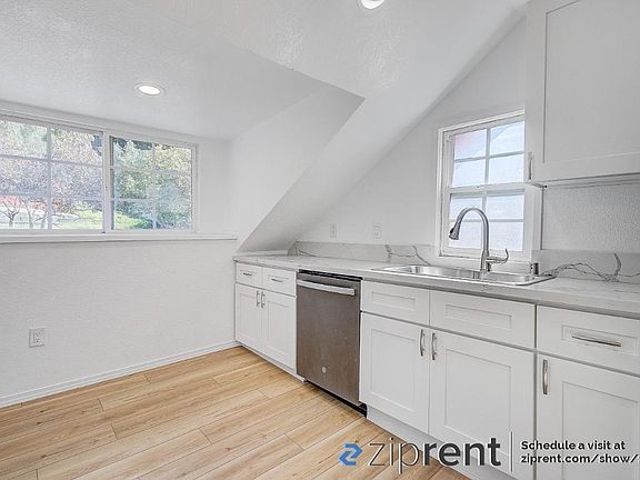 4th image of 427 N Avenue 52 #2