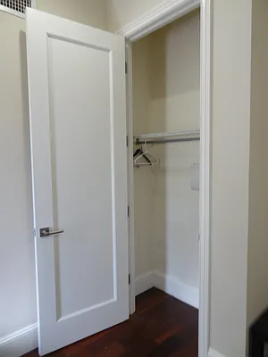 Rented by Miron Realty Group | media 33