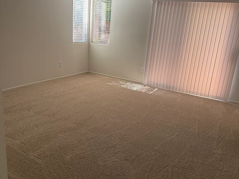 8404 Persimmon Dr — Photo 7