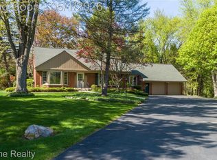 32430 Dohany Dr, Farmington Hills, MI 48336