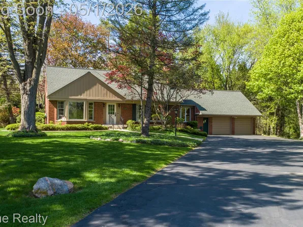 32430 Dohany Dr, Farmington Hills, MI 48336