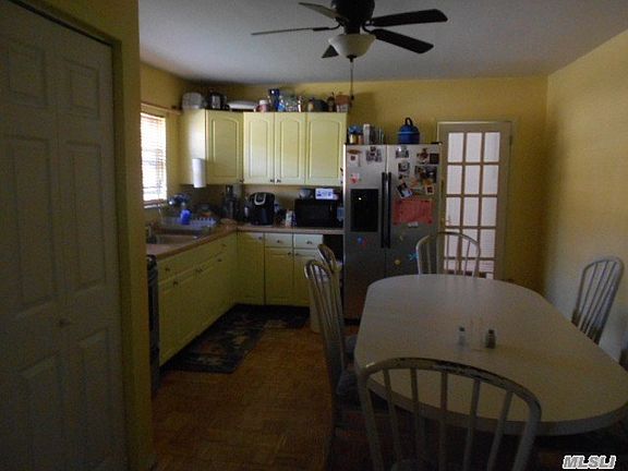 4th image of 181 Phillips Ave