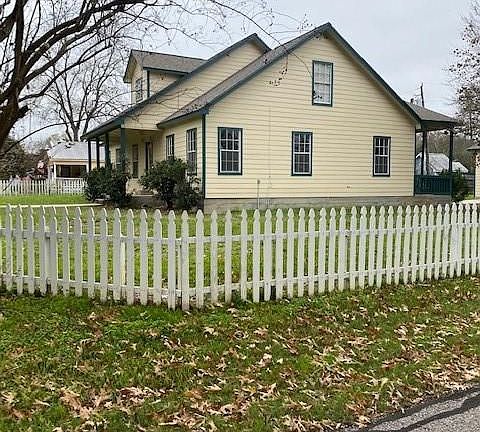 5th image of 601 Worsham St