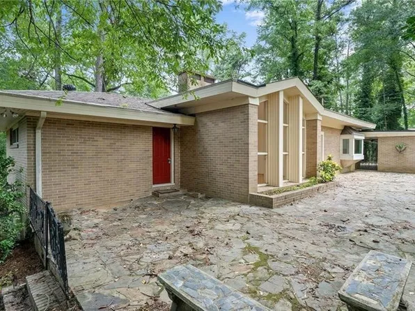 3515 Woodland Hills Dr, Tuscaloosa, AL 35405