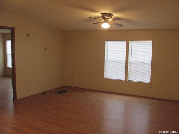 3rd image of 20227 SW 30th Ave
