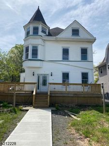 243 Park Ave, East Orange, NJ, 07017