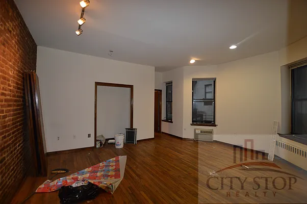 Rented by City Stop Realty | media 49