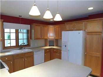 3rd image of 4471 Orchard Creek Dr SE