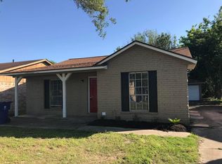 1805 N Ave N, Freeport, TX 77541