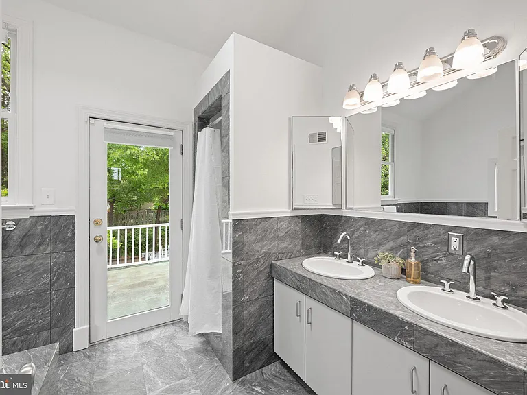 4830 Brandywine St NW — Photo 13