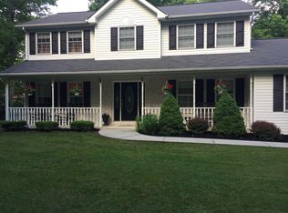 61 Sherwood Forest Rd, Lehighton, PA 18235