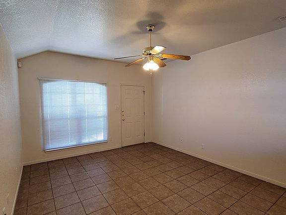 3rd image of 3601 Dustin Ct