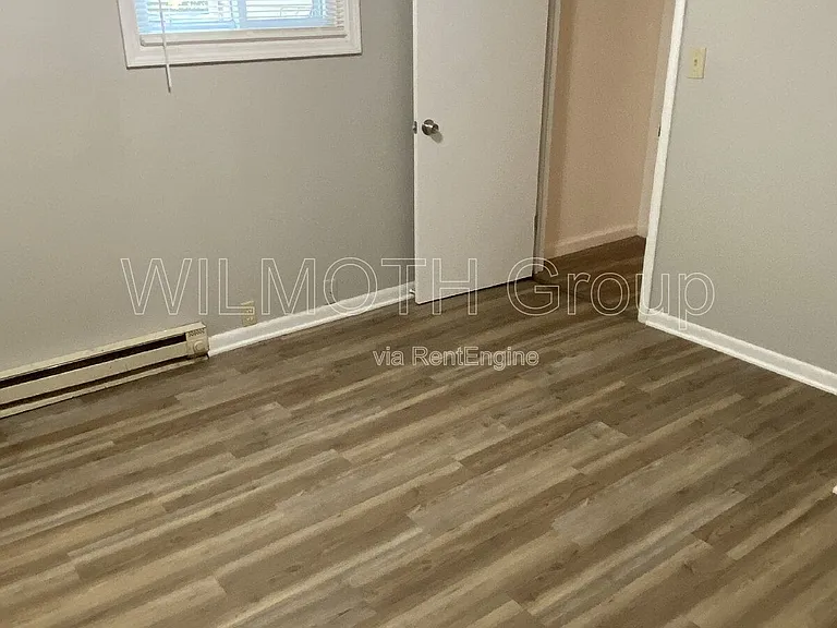 210 Whitlock Ave #B — Photo 8