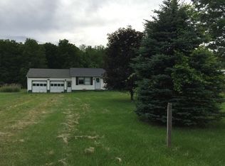 2307 Lyon Rd, Palmyra, NY 14522