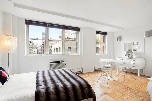 Sold by Riza Realty Corp | media 21