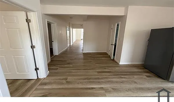 3 bed, 950 sqft, $3,500 — Photo 3