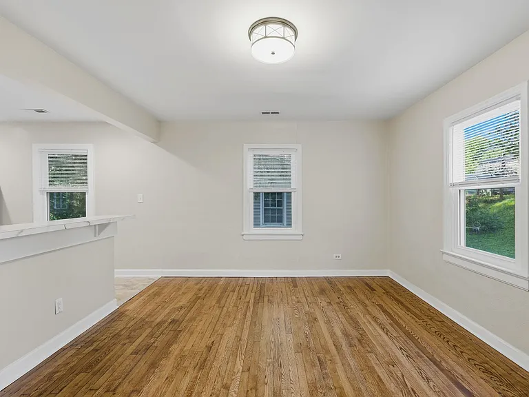 1224 Shirley Rd — Photo 6