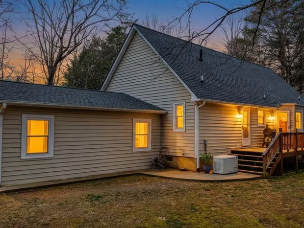 295 Snowbird Trl, Marble, NC 28905